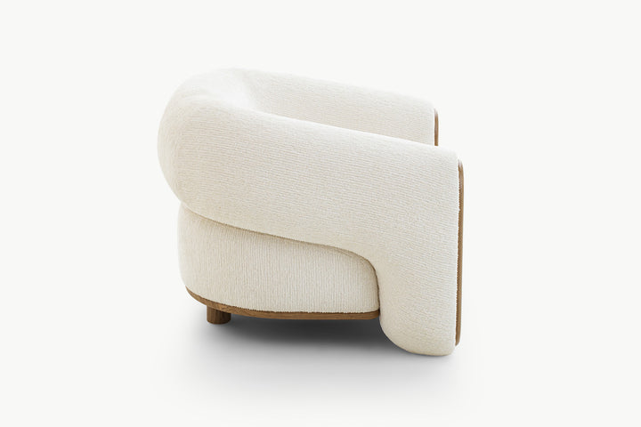 Sofa Ruth (Sofa 1 Tempat Duduk) fabrik lembut dari sisi belakang, keselesaan boucle berombak